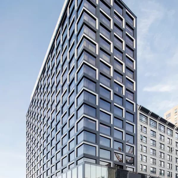 The exterior of Hotel Monville in downtown Montréal